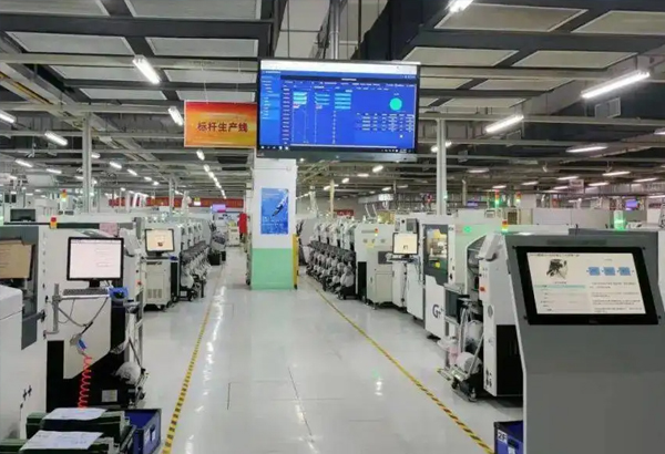 富士康深圳各園區(qū)暫停營運，備援廠區(qū)已調配降低營運影響