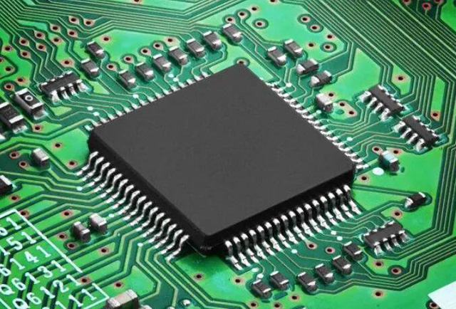 長期收購 [ST] 微控制器芯片： 收購汽車 MCU、入門級 MCU、無線 MCU